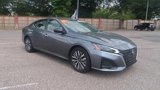 Used 2024 Nissan Altima 2.5 SV image 2