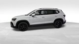 New 2025 Volkswagen Taos SE image 2