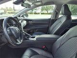 Used 2022 Toyota Camry SE image 5