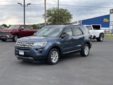 Used 2018 Ford Explorer XLT image 3