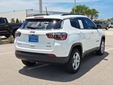 Used 2023 Jeep Compass Latitude image 3