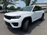 Certified 2022 Jeep Grand Cherokee Altitude image 3