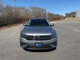 Certified 2024 Volkswagen Tiguan SE image 2
