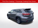 Used 2018 Toyota Highlander LE image 3