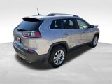 Used 2019 Jeep Cherokee Latitude w/ Cold Weather Group image 4