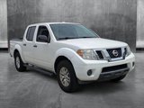 Used 2015 Nissan Frontier SV image 3