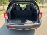 Used 2022 Ford Explorer XLT w/ Equipment Group 202A image 5