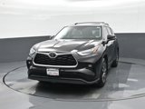 Used 2021 Toyota Highlander XLE image 5