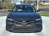 Used 2023 Toyota Camry SE image 3
