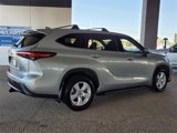 Used 2020 Toyota Highlander L image 2