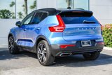 Used 2020 Volvo XC40 T5 R-Design image 4