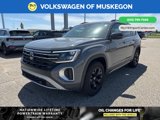 New 2025 Volkswagen Atlas Peak Edition SE image 3