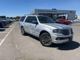 Used 2017 Lincoln Navigator Select image 2
