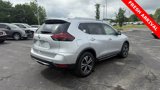 Used 2018 Nissan Rogue SL image 3