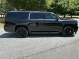 Used 2018 Chevrolet Suburban LT image 4