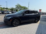 Used 2022 Volkswagen Tiguan SE image 3