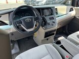 Used 2017 Toyota Sienna LE image 2