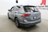 Certified 2022 Volkswagen Tiguan SE image 3