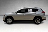 Used 2017 Nissan Rogue SV image 3