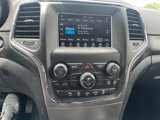 Used 2021 Jeep Grand Cherokee Laredo image 5