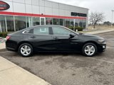 Used 2022 Chevrolet Malibu LT image 2