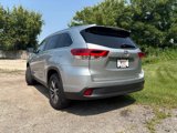 Used 2019 Toyota Highlander XLE image 2