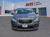 Used 2023 Chrysler Pacifica Touring-L image 2