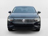 Used 2021 Volkswagen Jetta SE image 2