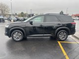 Used 2022 Nissan Pathfinder SV image 4