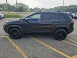 Used 2020 Jeep Cherokee Trailhawk w/ Cold Weather Group image 2