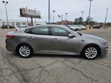 Used 2017 Kia Optima EX image 5