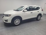 Used 2018 Nissan Rogue S image 2