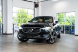 Used 2019 Volvo XC60 T5 Momentum w/ Multimedia Package image 2