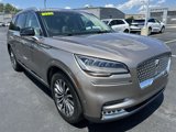Used 2020 Lincoln Aviator Reserve w/ Equipment Group 201A image 2