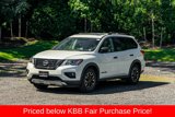 Used 2020 Nissan Pathfinder SL image 1