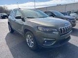Used 2019 Jeep Cherokee Latitude Plus w/ Comfort/Convenience Group image 2