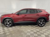 Used 2025 Chevrolet Trax RS image 2
