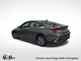 Used 2024 Hyundai Elantra Blue image 3