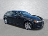 Used 2016 Audi A3 e-tron Premium Plus w/ Premium Plus Package image 2