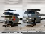 Used 2002 Chevrolet Suburban LT image 3