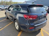 Used 2019 Kia Sorento LX image 3