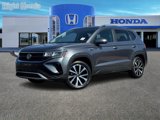 Used 2024 Volkswagen Taos SE image 2