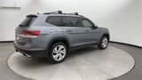 Used 2021 Volkswagen Atlas SE w/ Towing Package image 2
