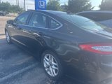 Used 2013 Ford Fusion SE image 4