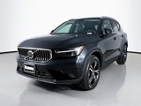 Certified 2025 Volvo XC40 B5 Core image 3