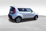 Used 2015 Kia Soul + image 5