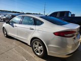 Used 2018 Ford Fusion SE w/ Fusion SE Technology Package image 3