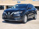 Used 2020 Nissan Rogue Sport SV image 2