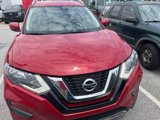 Used 2017 Nissan Rogue SV image 2
