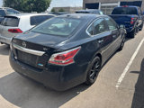 Used 2014 Nissan Altima 2.5 SV w/ Technology Package image 2